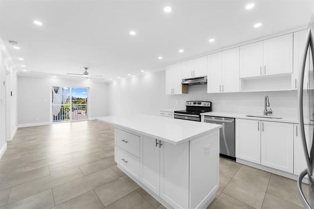 3 of 19 - 200 S Birch Rd 408, Fort Lauderdale, FL