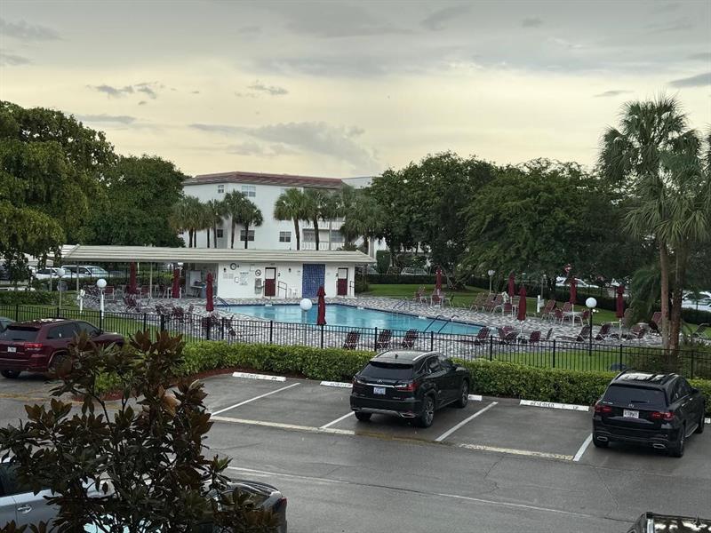 Photo of Listing #F10515225