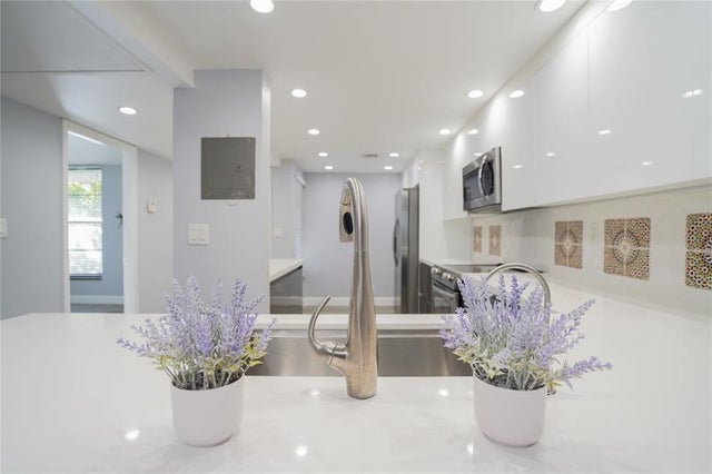 2 of 30 - 7 Royal Palm Way 304, Boca Raton, FL