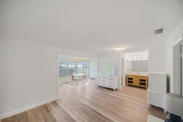 5 of 12 - 255 High Point Ct C, Boynton Beach, FL