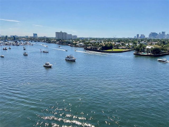 2 of 39 - 301 N Birch Rd 8n, Fort Lauderdale, FL