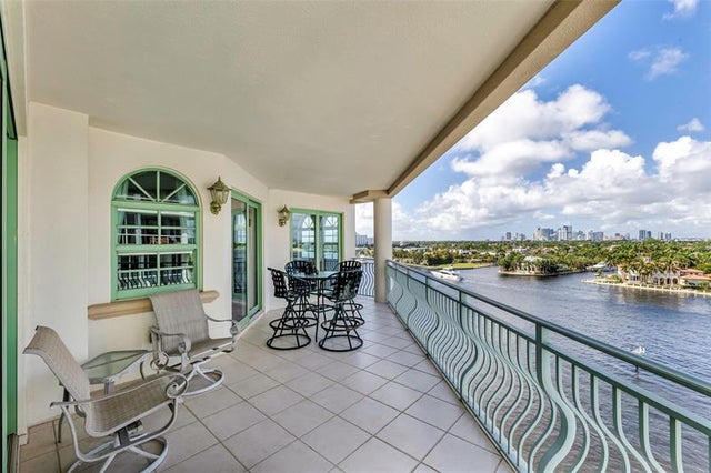 3 of 39 - 301 N Birch Rd 8n, Fort Lauderdale, FL