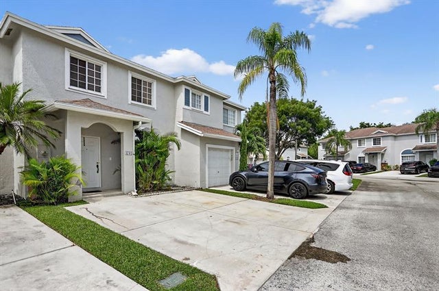2 of 47 - 4761 Sw 14th Place 4761, Deerfield Beach, FL