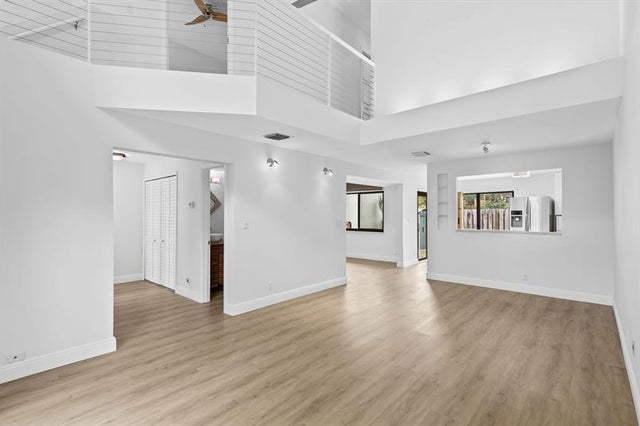 5 of 30 - 360 City View Dr, Fort Lauderdale, FL