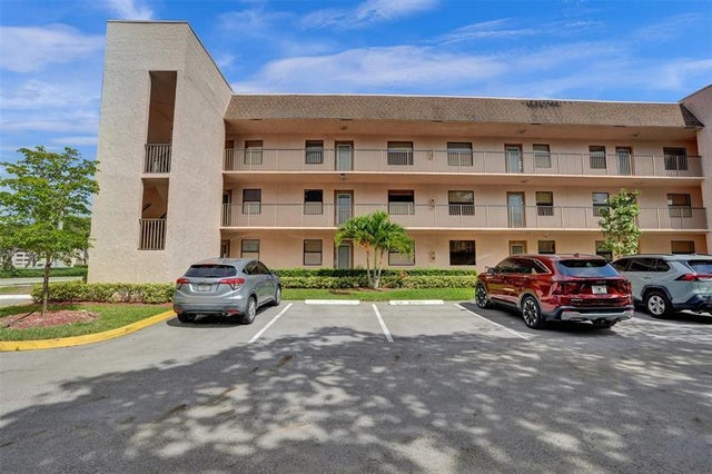 1 of 27 - 10434 Sunrise Lakes Blvd 202, Sunrise, FL