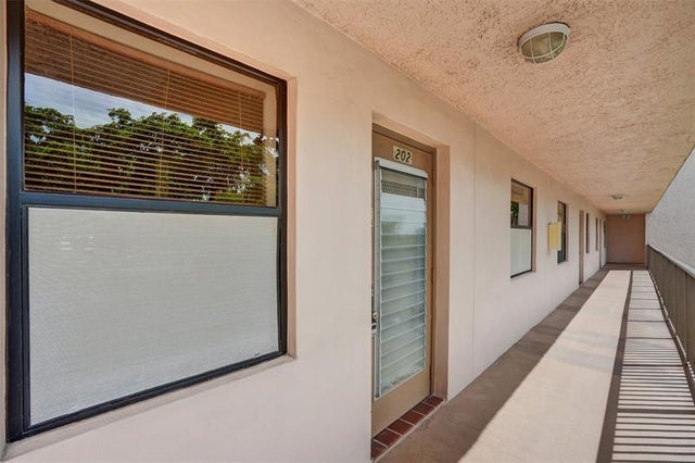 2 of 27 - 10434 Sunrise Lakes Blvd 202, Sunrise, FL