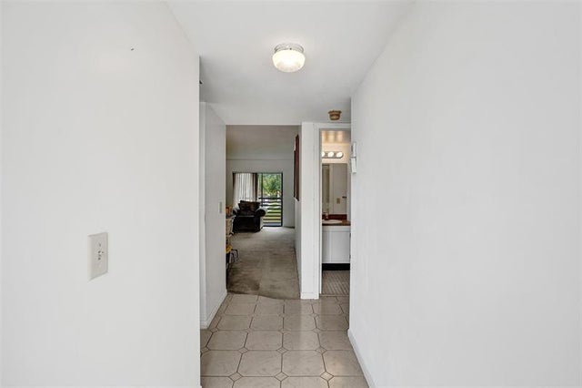 3 of 27 - 10434 Sunrise Lakes Blvd 202, Sunrise, FL