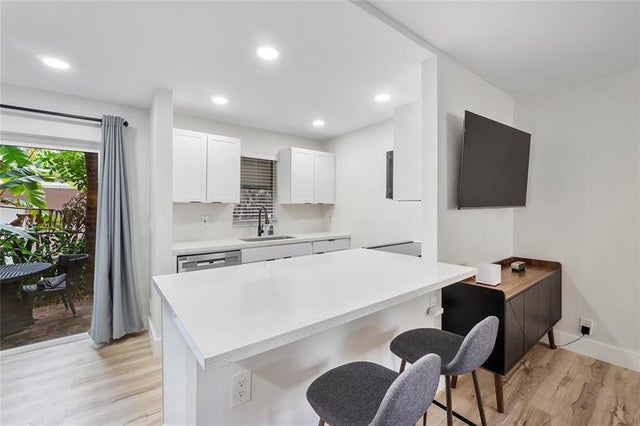 3 of 33 - 1826 N Dixie Hwy 104, Fort Lauderdale, FL