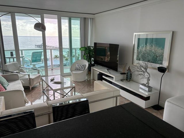 2 of 29 - 333 Ne 21st Ave 1106, Deerfield Beach, FL