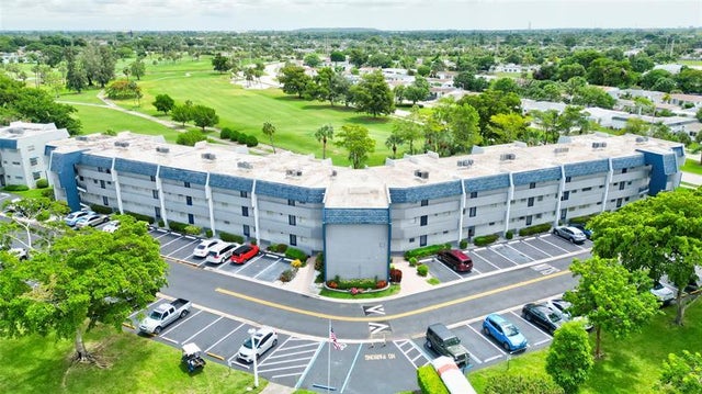 1 of 40 - 7787 Golf Circle Dr 105, Margate, FL