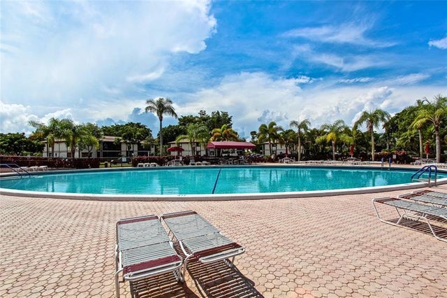 5 of 23 - 9368 S Belfort Cir 105, Fort Lauderdale, FL