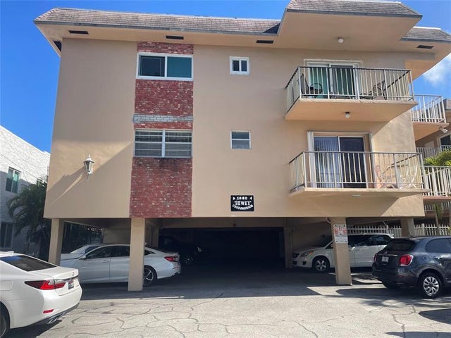 1 of 12 - 1840 Dewey St 102, Hollywood, FL