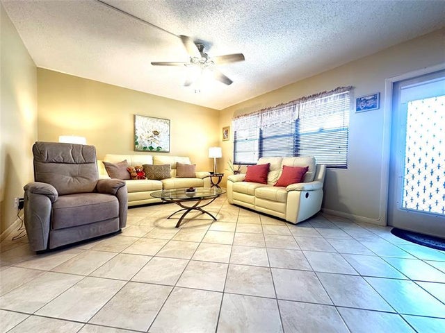3 of 68 - 4012 Newport G 4012, Deerfield Beach, FL