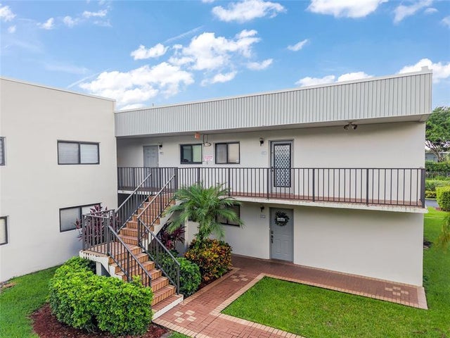 2 of 34 - 15450 Pembridge Ave 199, Delray Beach, FL