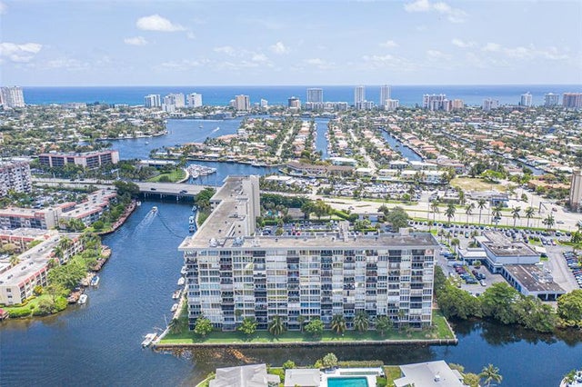 3 of 29 - 801 S Federal Hwy 203, Pompano Beach, FL