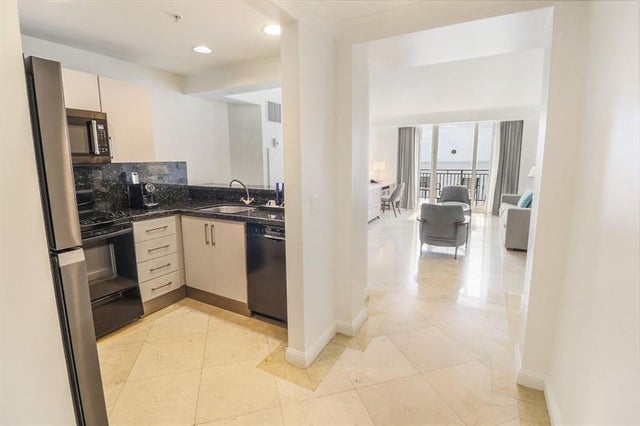 2 of 29 - 601 N Ft Lauderdale Bch Blvd 909, Fort Lauderdale, FL