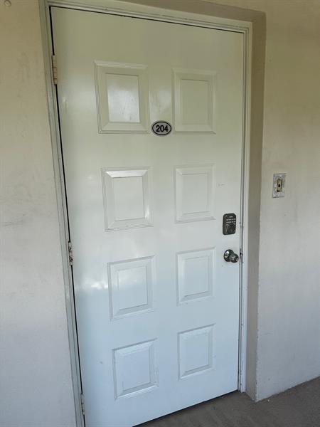 4 of 41 - 3520 Oaks Way 204, Pompano Beach, FL