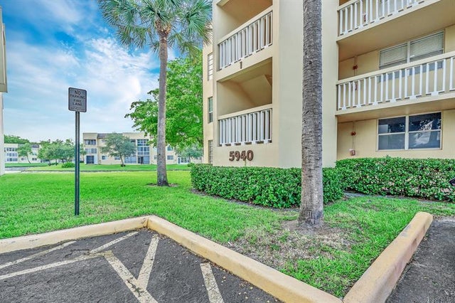 4 of 41 - 5940 Nw 64th Ave 101, Tamarac, FL