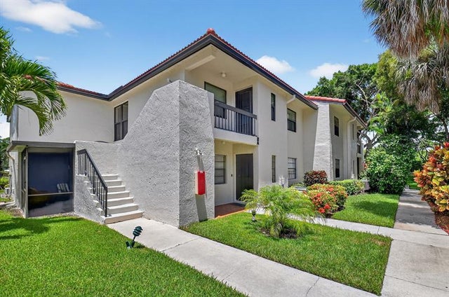 2 of 47 - 21669 Tall Palm Cir 1b, Boca Raton, FL