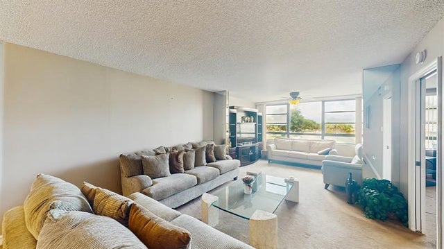 1 of 26 - 10352 E Clairmont Cir 1, Fort Lauderdale, FL