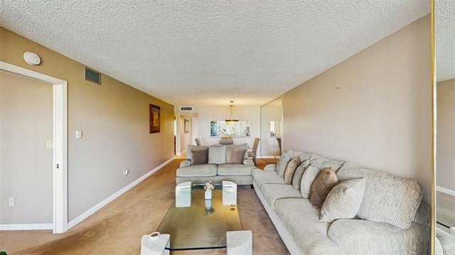 5 of 26 - 10352 E Clairmont Cir 1, Fort Lauderdale, FL