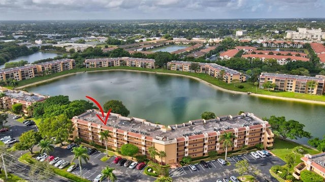 2 of 49 - 6033 Coral Lake Dr 6033, Margate, FL