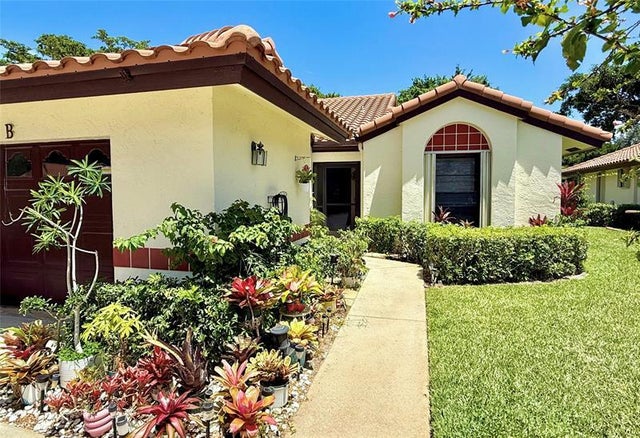 2 of 48 - 10952 Roebelini Palm Ct B, Boynton Beach, FL