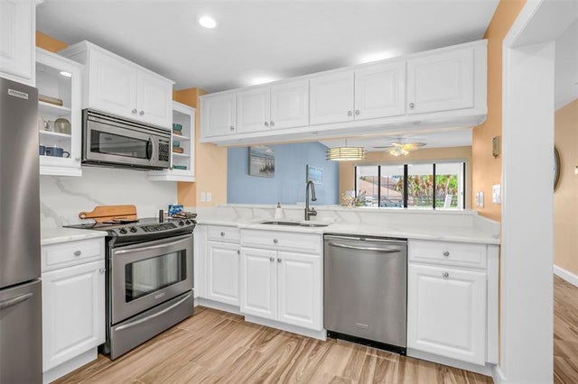 4 of 36 - 827 Oak Harbour Drive 827, Juno Beach, FL