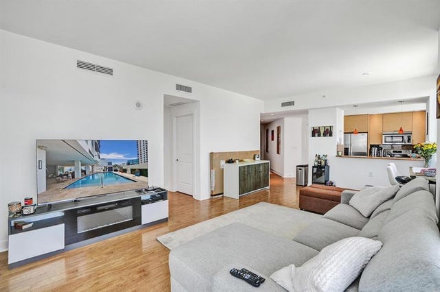 3 of 49 - 315 Ne 3rd Ave 1201, Fort Lauderdale, FL