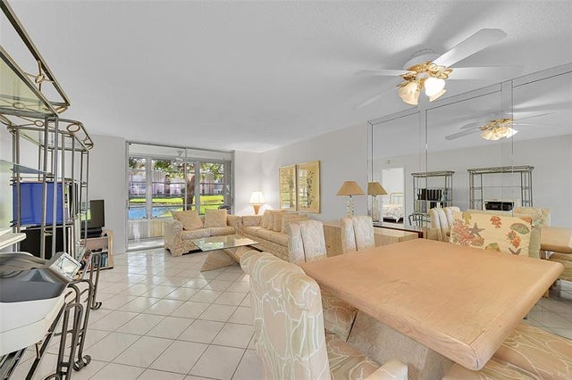 3 of 49 - 9480 Sunrise Lakes Blvd 111, Sunrise, FL