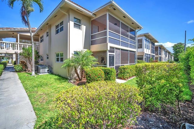 1 of 31 - 2131 Ne 42nd Ct 104e, Lighthouse Point, FL