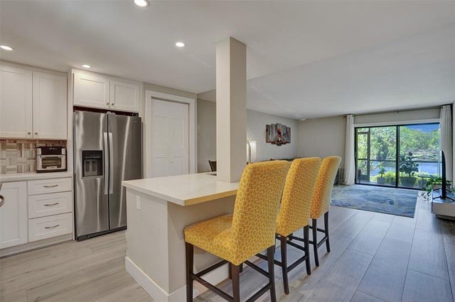 2 of 40 - 930 Sw 9th Street Cir 104, Boca Raton, FL