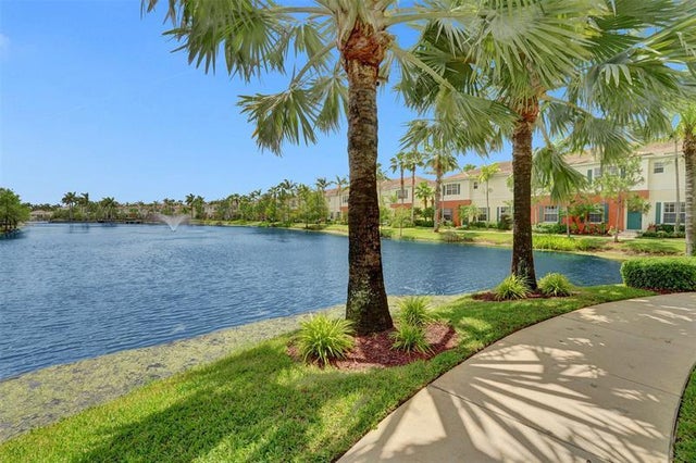 2 of 15 - 637 Sw 3rd Ave, Pompano Beach, FL