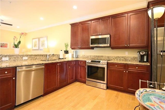5 of 22 - 2261 Ne 9th Ave 2261, Wilton Manors, FL