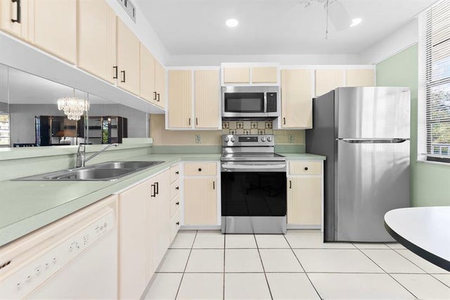 3 of 18 - 1717 Whitehall Drive 205, Davie, FL