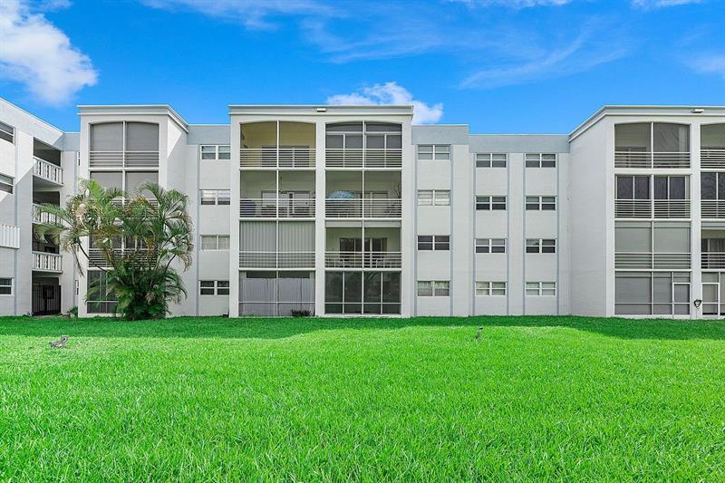 608 Ne 2nd St 241, Dania