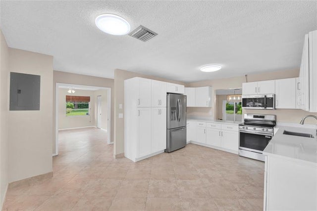 2 of 47 - 5432 Privet Pl A, Delray Beach, FL