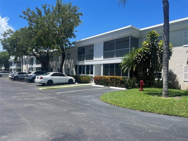 4 of 35 - 6217 Bay Club Dr 1, Fort Lauderdale, FL