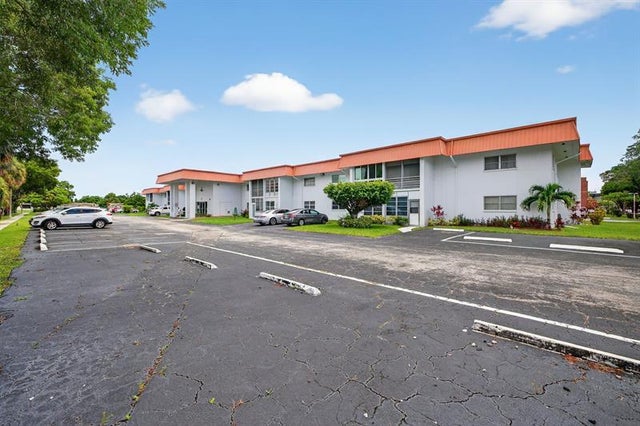 3 of 39 - 4881 Nw 22nd St B12, Lauderhill, FL