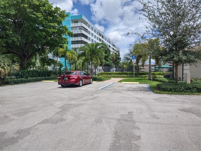 3 of 64 - 4200 Hillcrest Drive 405, Hollywood, FL