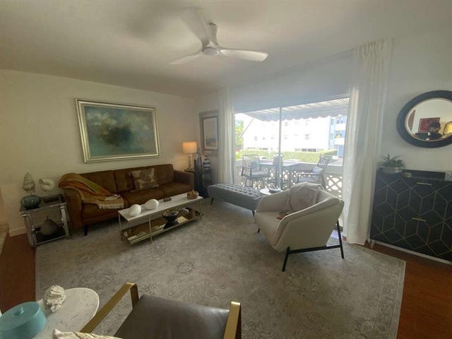 1 of 21 - 1021 Michigan Ave 7, Miami Beach, FL