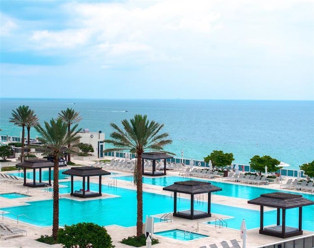 3 of 39 - 1850 S Ocean Dr 1506, Hallandale, FL