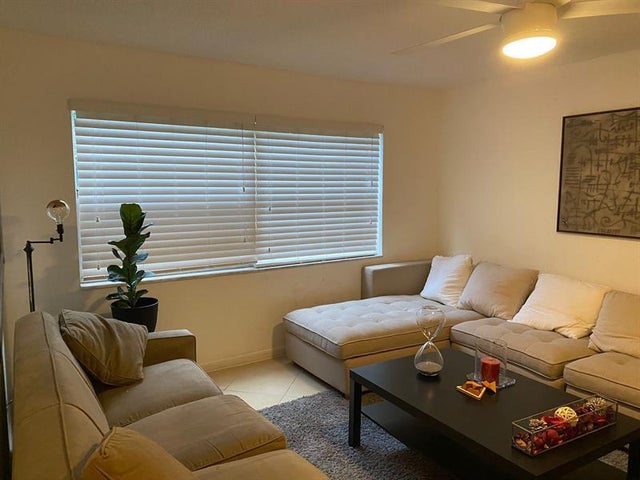 4 of 12 - 1100 Se 4th Ave 9, Deerfield Beach, FL