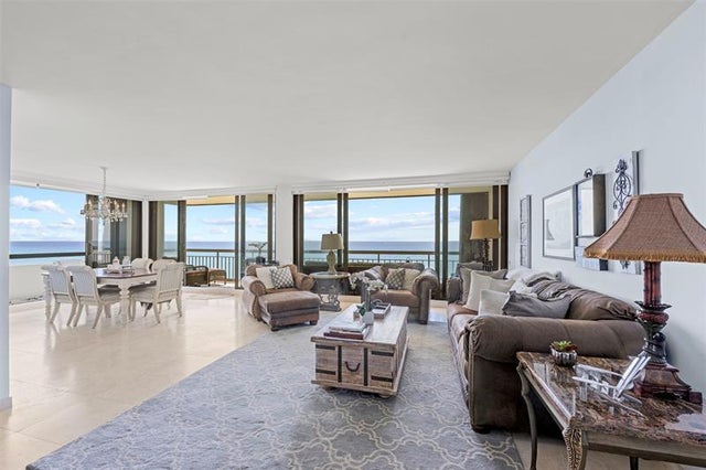 2 of 38 - 4050 N Ocean Dr 301, West Palm Beach, FL