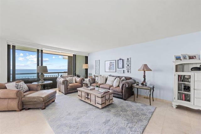 3 of 38 - 4050 N Ocean Dr 301, West Palm Beach, FL