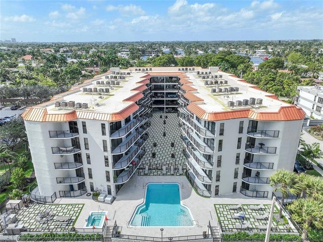2 of 32 - 2029 N Ocean Blvd 208, Fort Lauderdale, FL