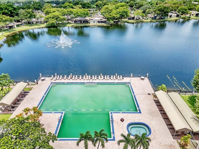 1 of 41 - 201 Berkley Rd 111, Hollywood, FL