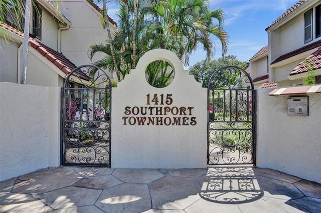 2 of 59 - 1415 S Miami Rd B, Fort Lauderdale, FL