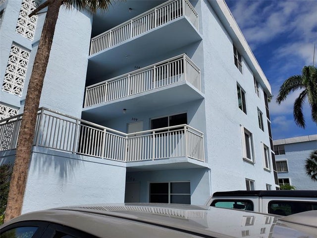 2 of 23 - 2010 S Federal Hwy 209, Boynton Beach, FL