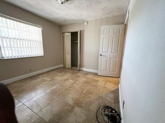 4 of 30 - 3141 Nw 47th Ter 221, Lauderdale Lakes, FL